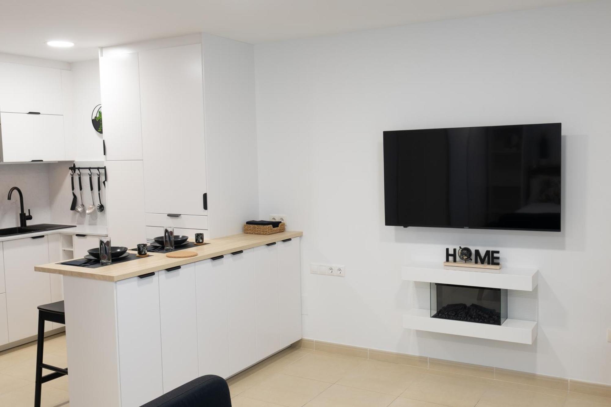 Miniloft Cee Con Wifi En El Centro Del Pueblo Leilighet Eksteriør bilde
